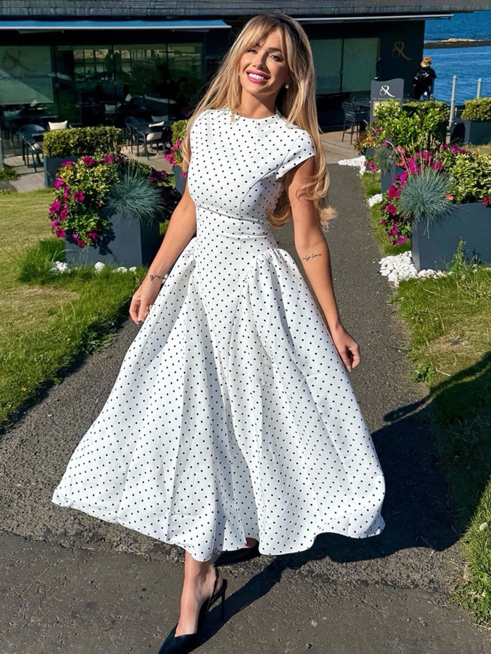 Elegant White Polka Dot Maxi Dress - Picture 6 of 16